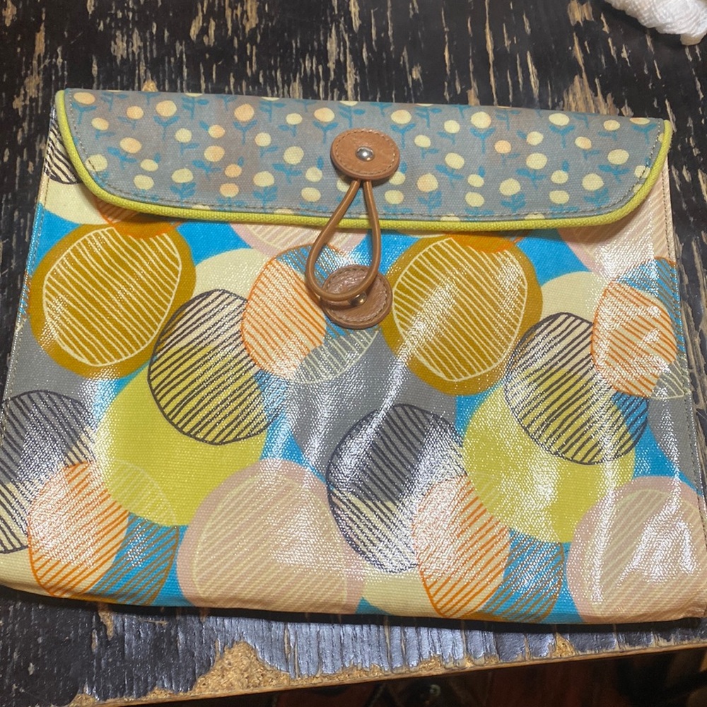 Fossil Key Per Pouch Clutch